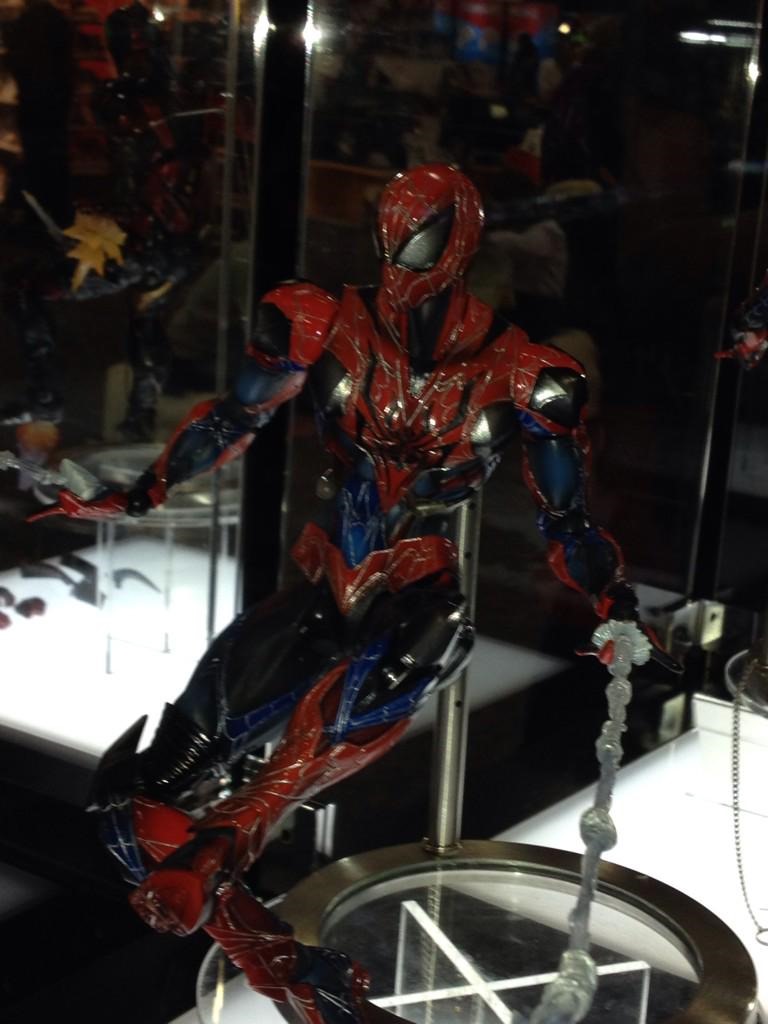 spiderman_play_arts.jpg