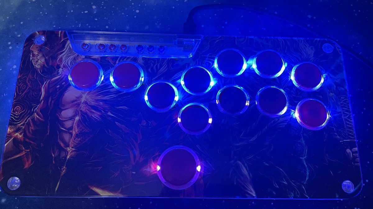 Review The 2023 Snack Box MICRO is a Tiny, Mighty Fight Stick