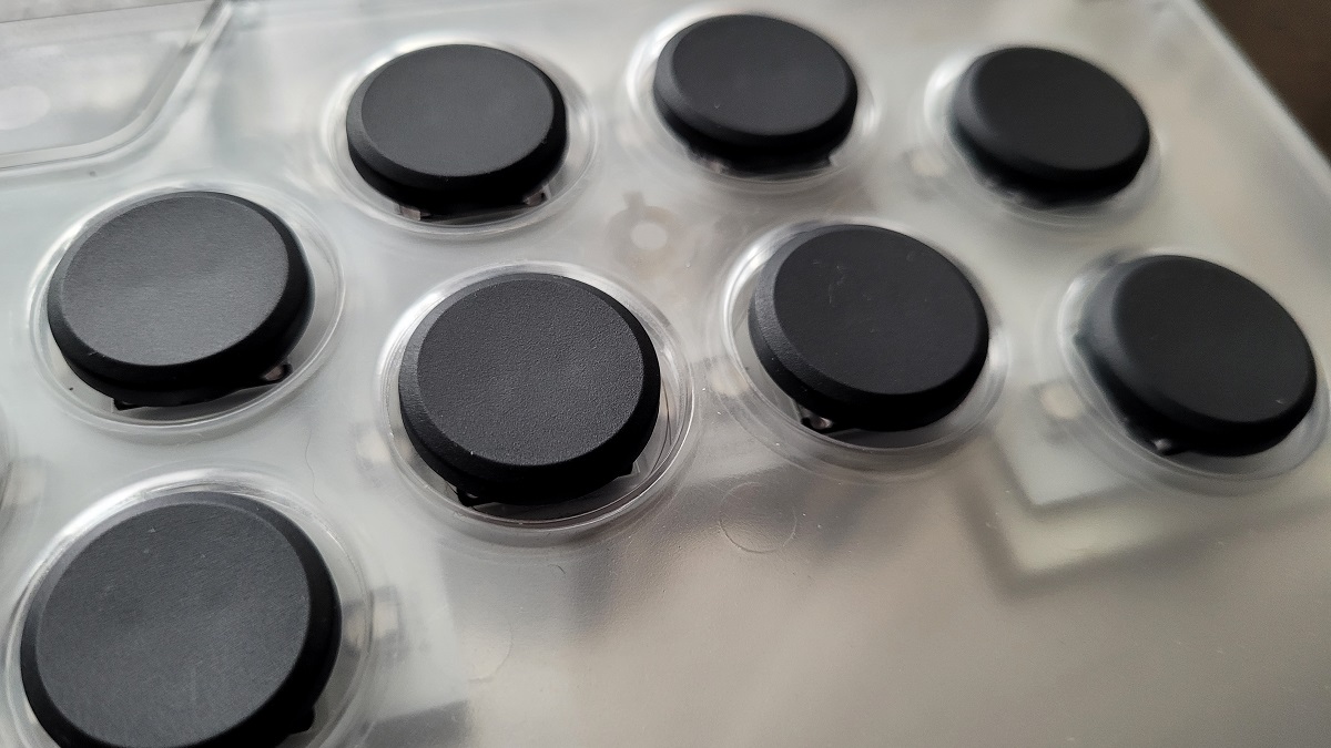 Review The 2023 Snack Box MICRO is a Tiny but Mighty Fight Stick