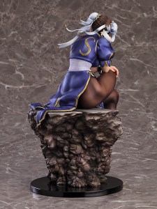 Street Fighter Chun-Li figure