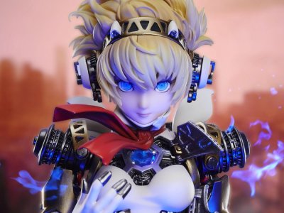 Icrea's Persona 4 Arena Ultimax Aigis EX Origa Figure Lights Up