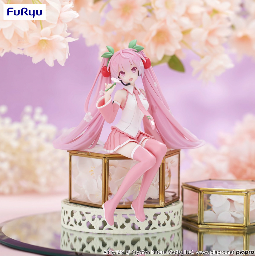 Фигурка Sakura Miku 2024 с пробкой для лапши появилась за пределами Японии