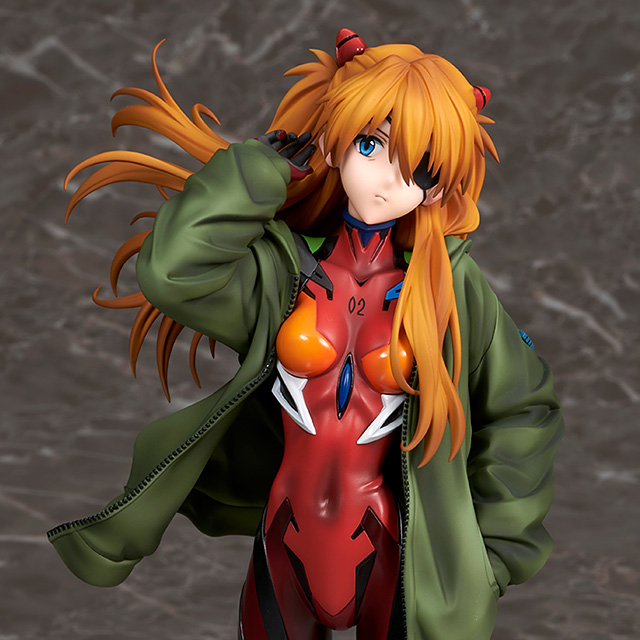 La nueva figura de Evangelion presenta a Asuka con una sudadera con capucha