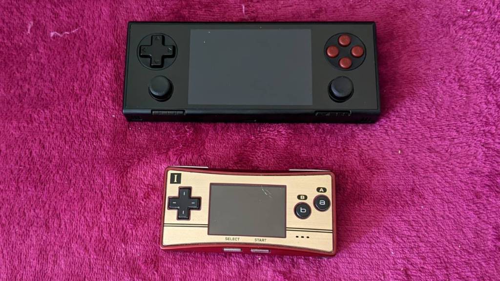 Revisión: AYANEO Pocket Micro recuerda a GBA Micro Gaming