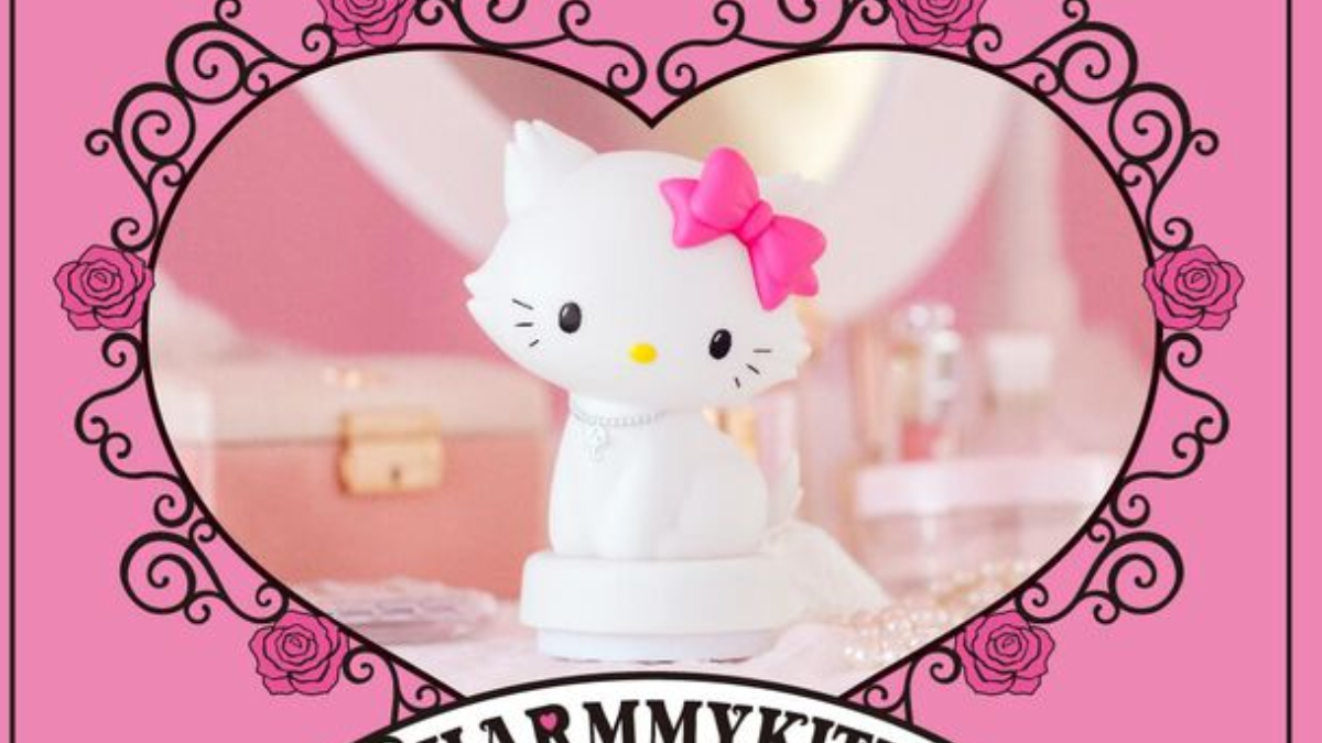 Charmmy Kitty Lamp Lights Up the Room